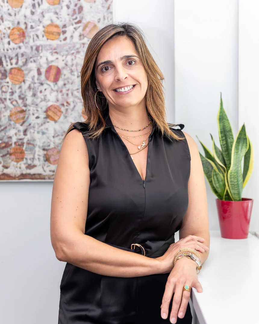 Cláudia<br> Rodrigues